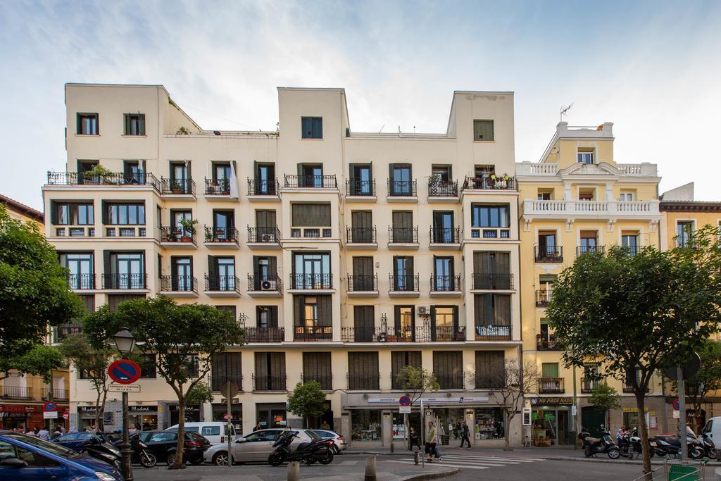 Bookinmadrid Com - Cascorro Sq 18 Pax Apartment Luaran gambar