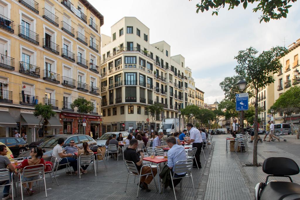 Bookinmadrid Com - Cascorro Sq 18 Pax Apartment Luaran gambar