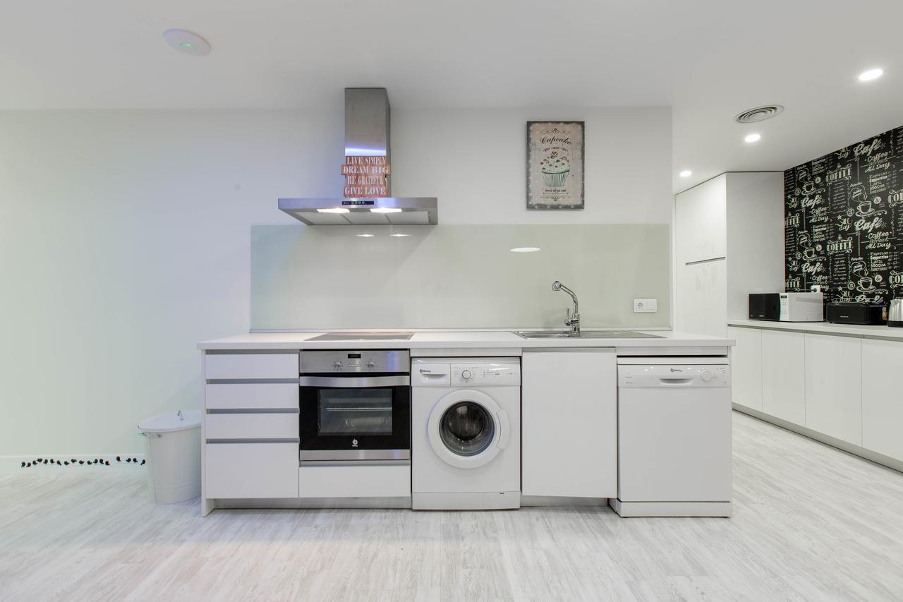 Bookinmadrid Com - Cascorro Sq 18 Pax Apartment Luaran gambar