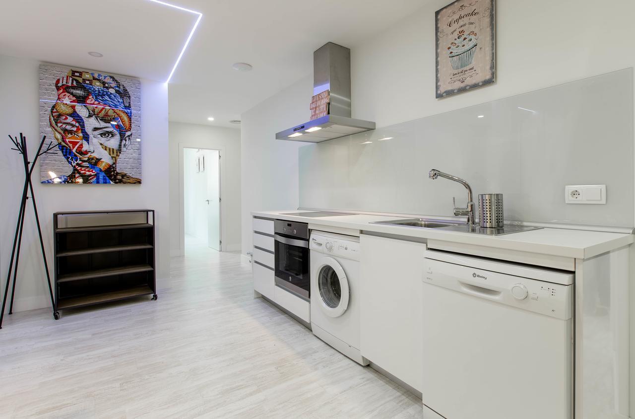 Bookinmadrid Com - Cascorro Sq 18 Pax Apartment Luaran gambar