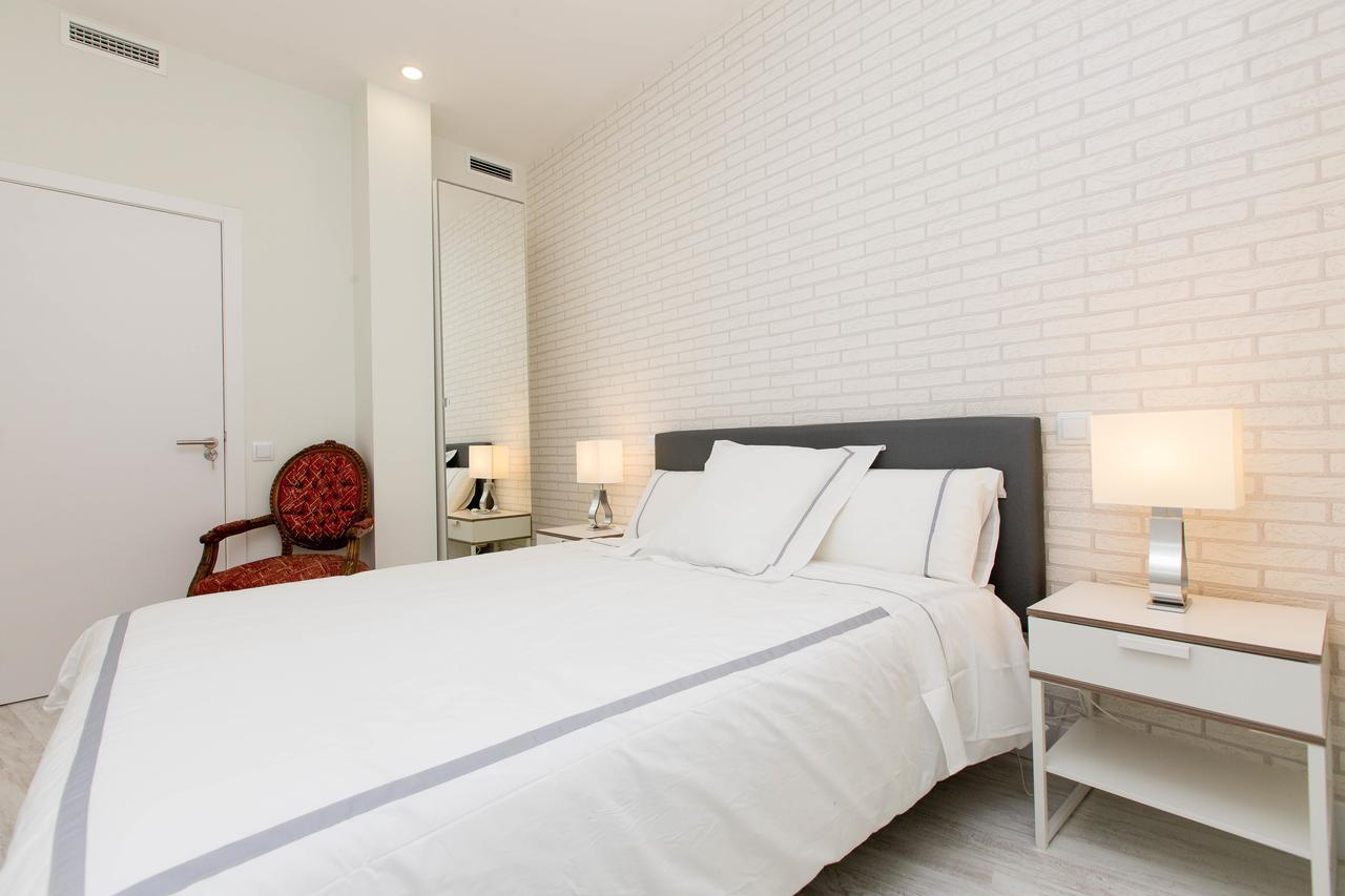 Bookinmadrid Com - Cascorro Sq 18 Pax Apartment Luaran gambar