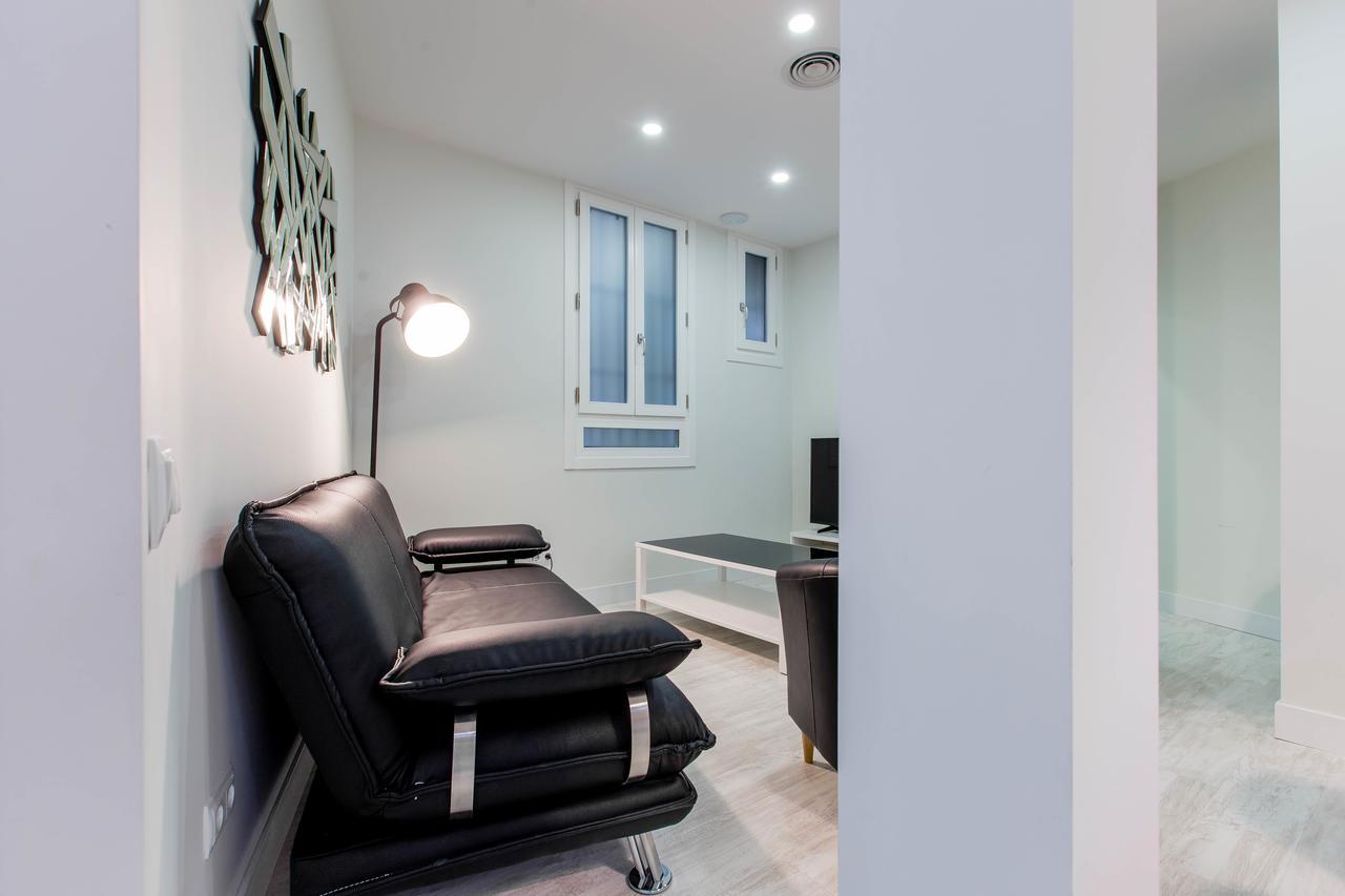 Bookinmadrid Com - Cascorro Sq 18 Pax Apartment Luaran gambar