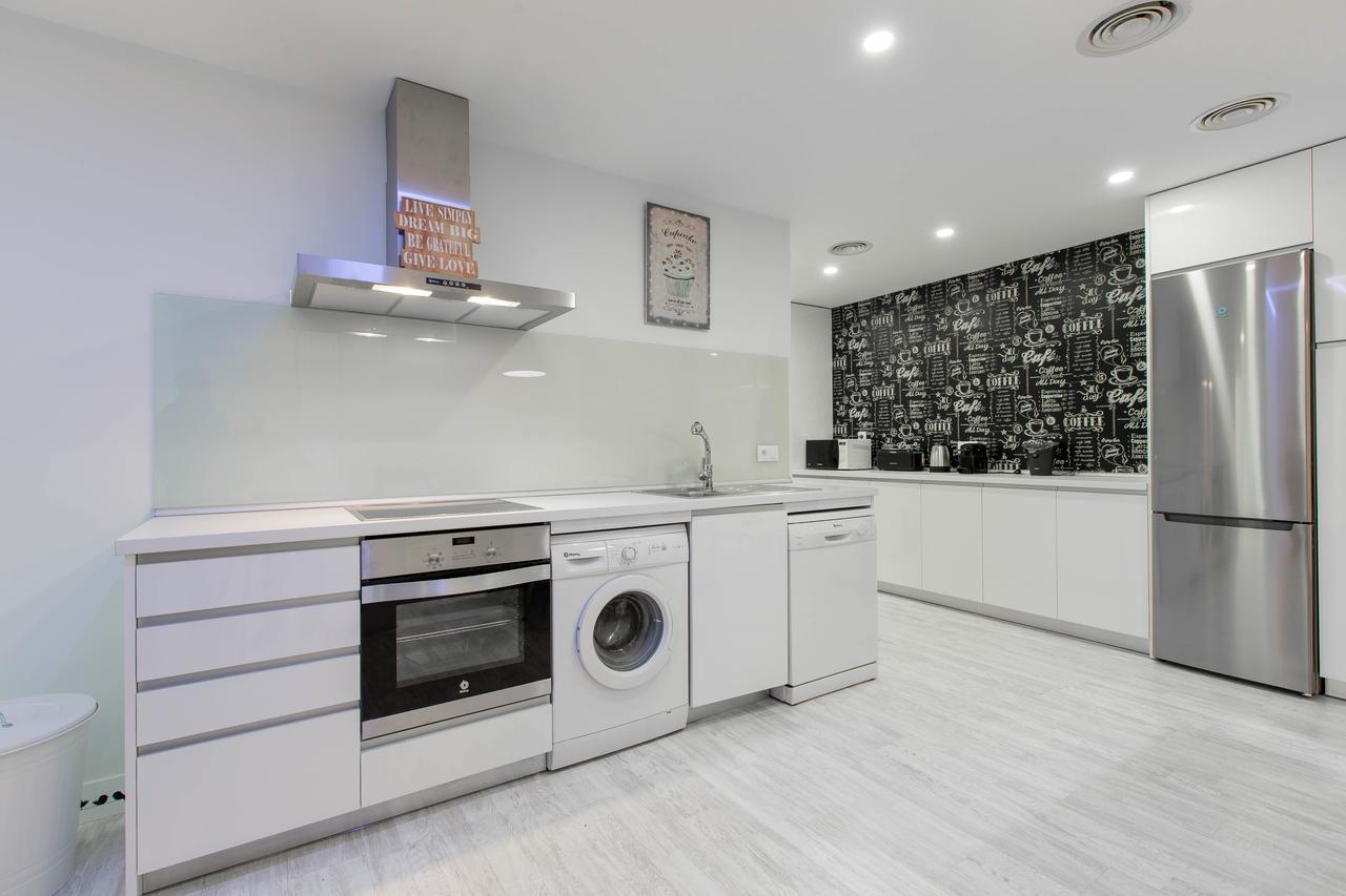 Bookinmadrid Com - Cascorro Sq 18 Pax Apartment Luaran gambar