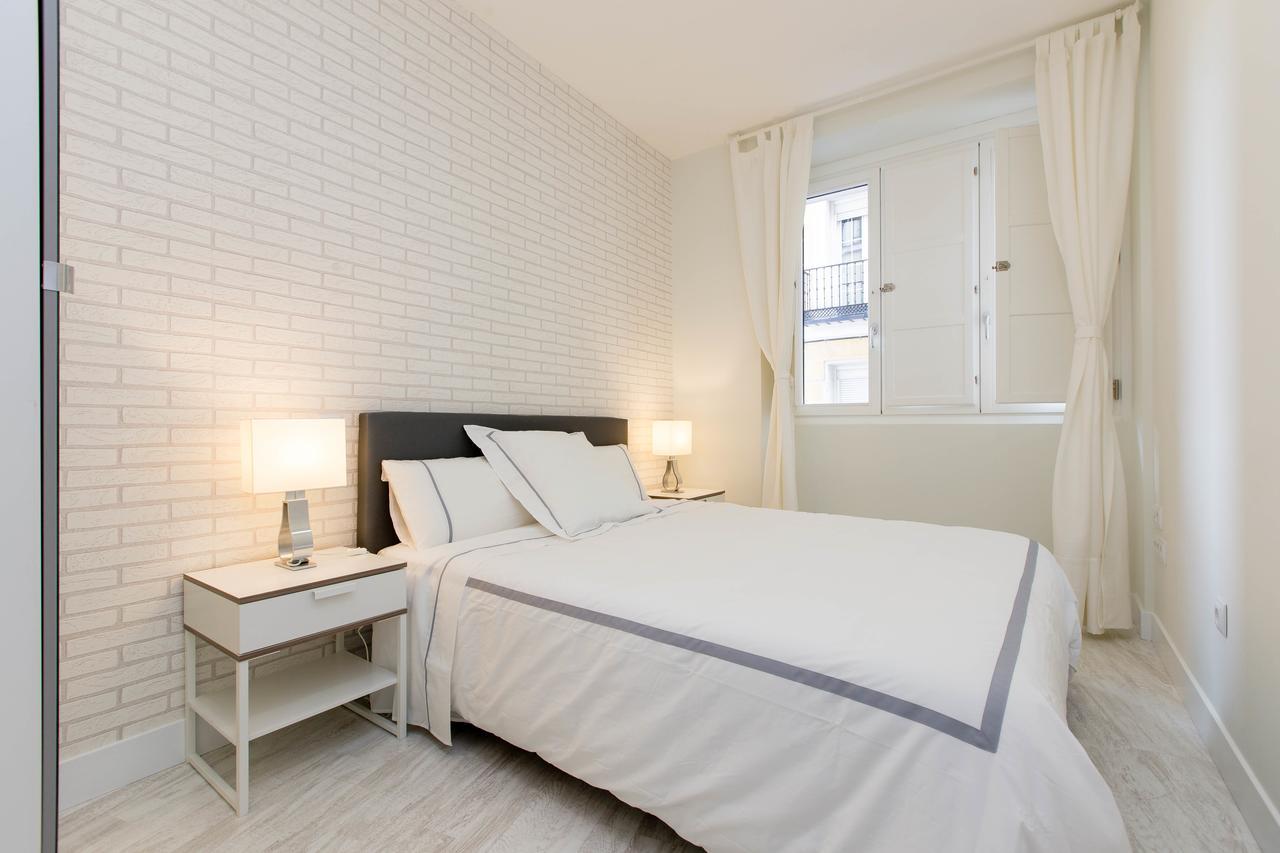 Bookinmadrid Com - Cascorro Sq 18 Pax Apartment Luaran gambar