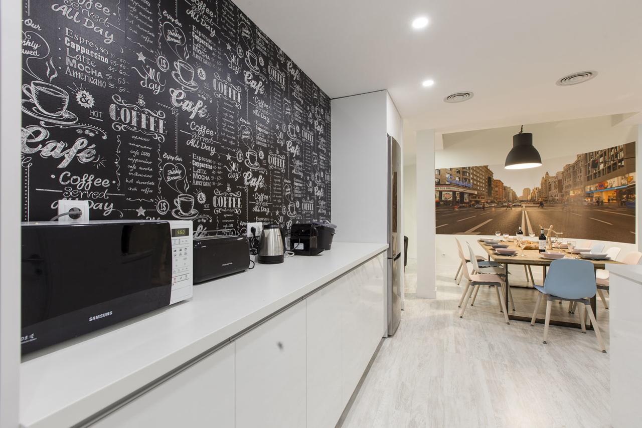 Bookinmadrid Com - Cascorro Sq 18 Pax Apartment Luaran gambar